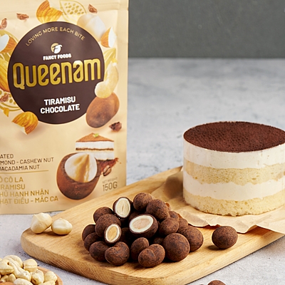 QN02 - Socola tiramisu phu hat hanh nhan-hat dieu-mac ca/ Tiramisu Chocolate Coated Almond-Cashew Nut-Macadamia Nut