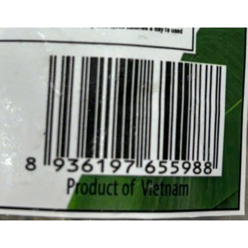 LV026 - Banh tet chuoi/ Cylindrical Sticky Rice Cake