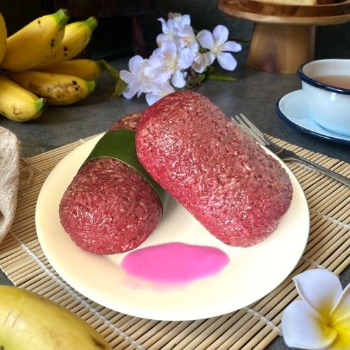 CTC53 - Chuoi Nep Nuong Vi La Cam / Grilled Banana Cake Wrapped In Sticky Rice With Magenta Leaf