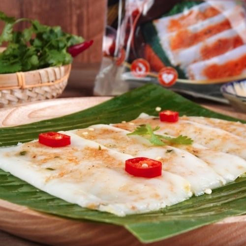 SHF02 - Banh nam hue/ Flat Steamed Rice Dumplings * 300g x 30 Units