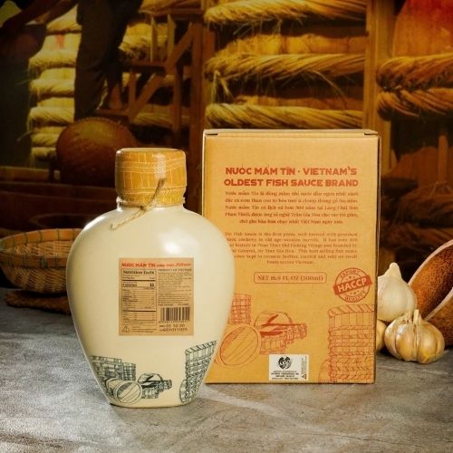 NMT02 - Nuoc mam tin 41N, binh gom 500ml/Tin Fish Sauce 41°N, 500ml Ceramic Bottle
