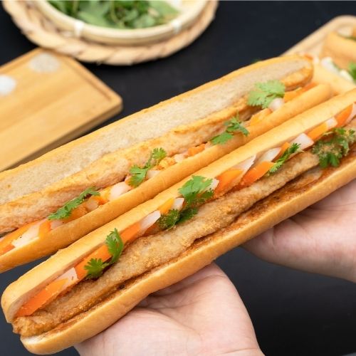 CTC23- Banh Mi Cha Ca Ut Chinh / Vietnamese Bread With Fried Fish Paste