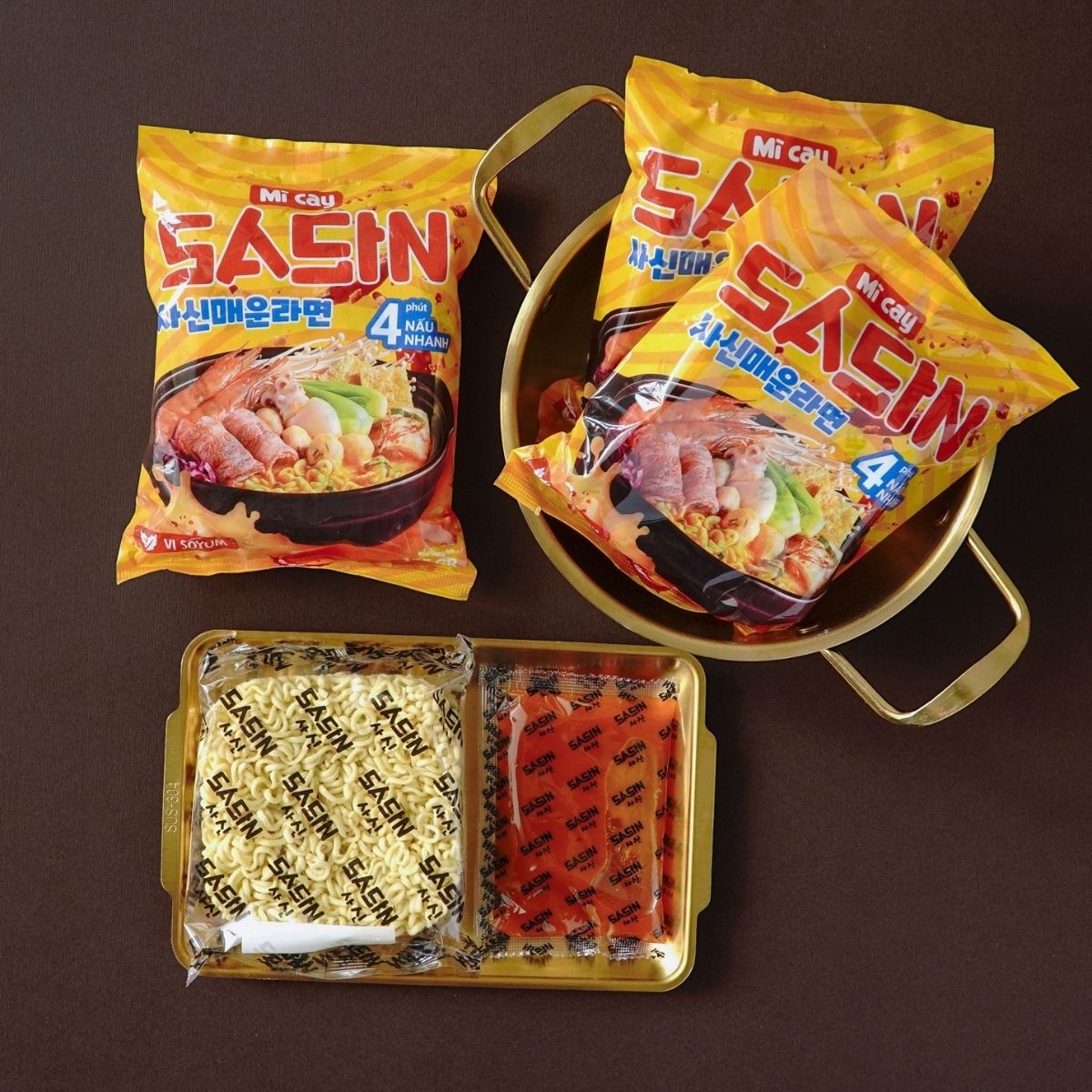 SASIN02 - Mi Sasin vi Soyum/ Sasin Instant Noodle - Soyum flavor * 145g x 75 Units